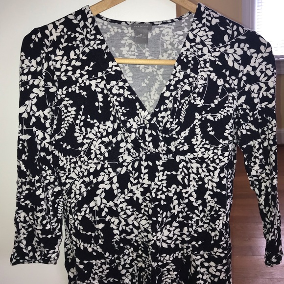Navy floral top - Picture 1 of 3